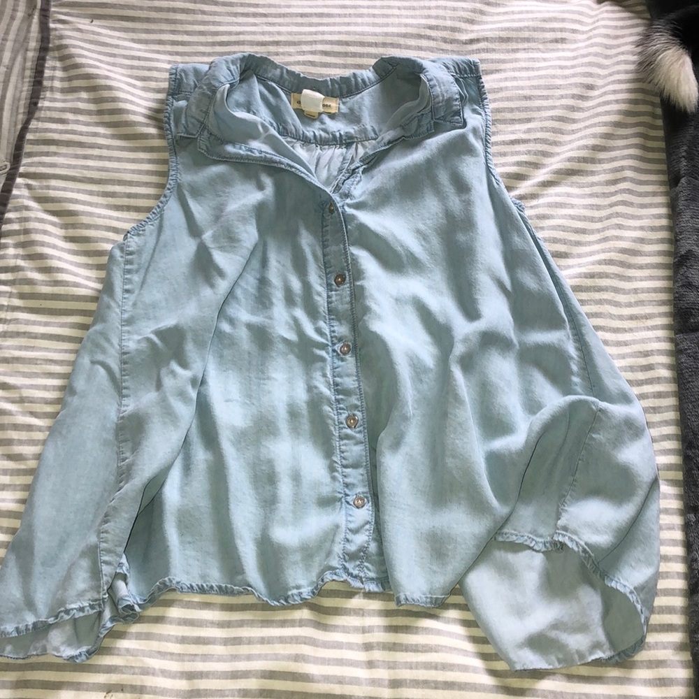 Cloth and Stone (anthro) open back chambray tank
